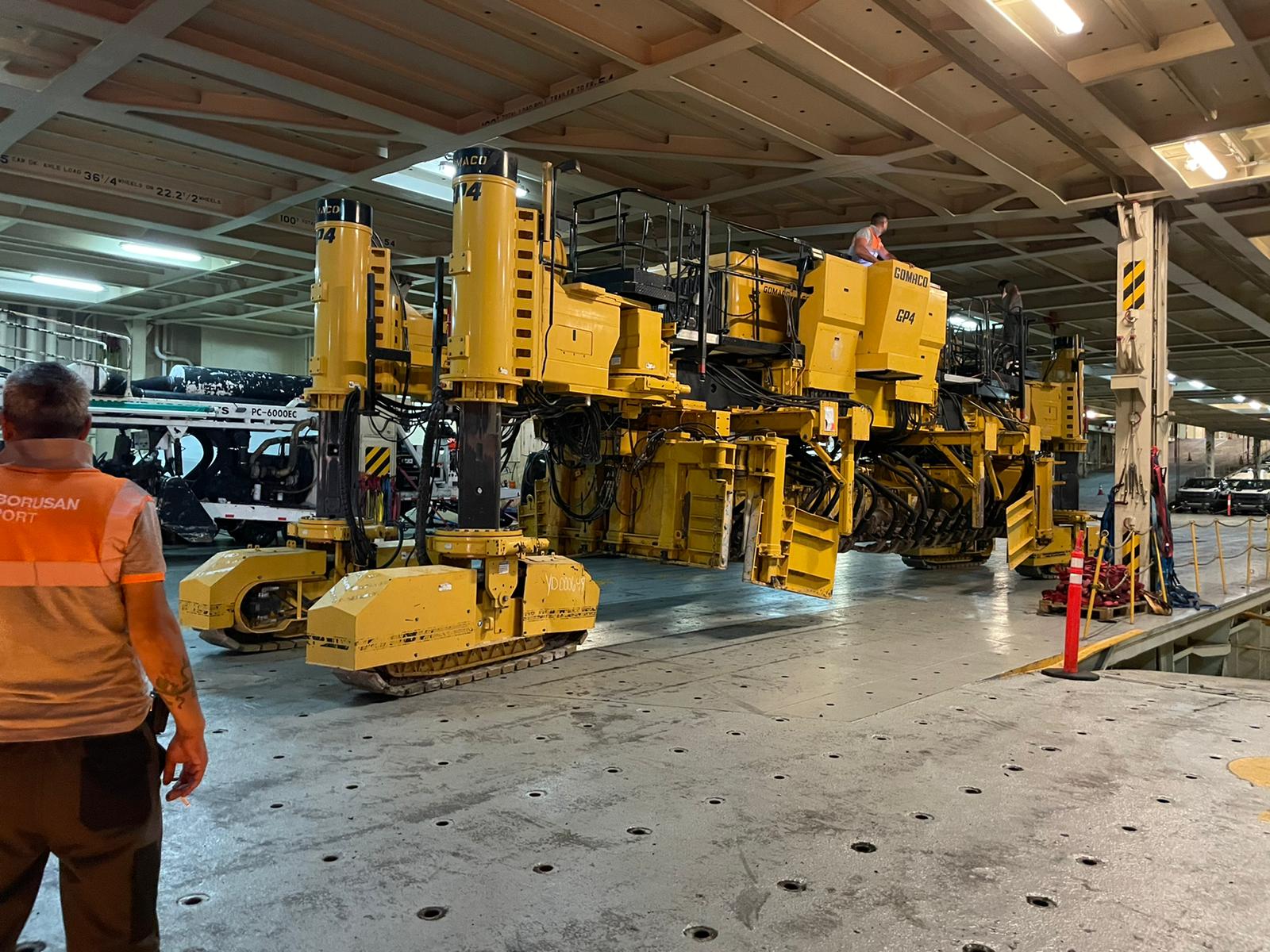 Heavy equipment in RoRo ship hold